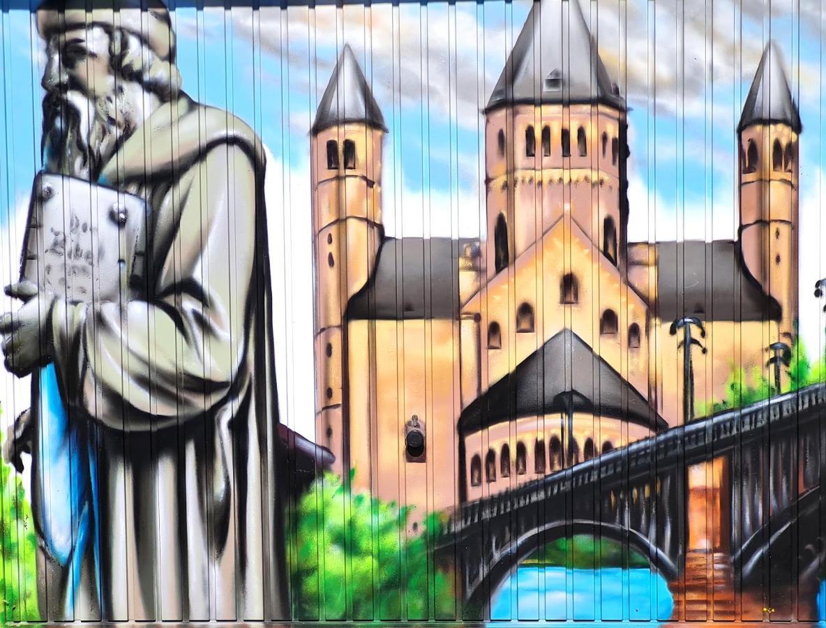 Chagall - Helles Und Gemuetliches Appartement Nahe Der Historischen Altstadt Майнц Екстериор снимка